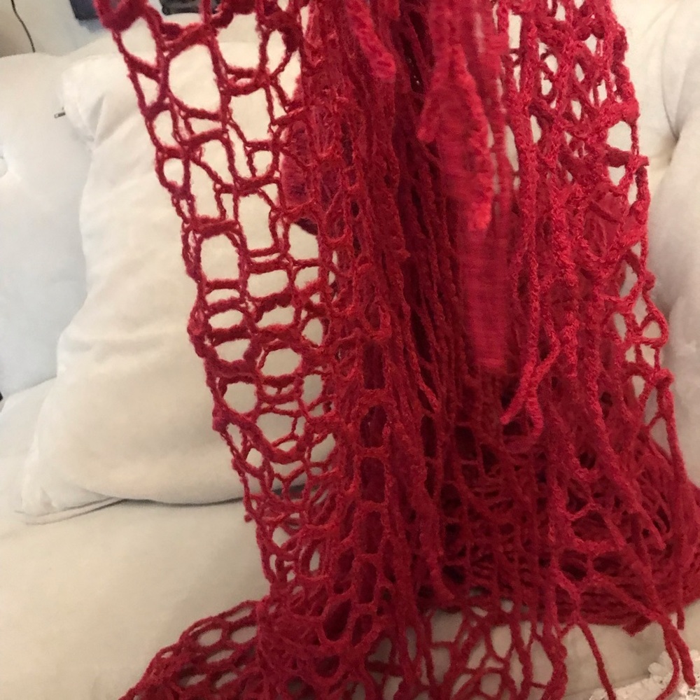Gorgeous scarf - Picture 3 of 5